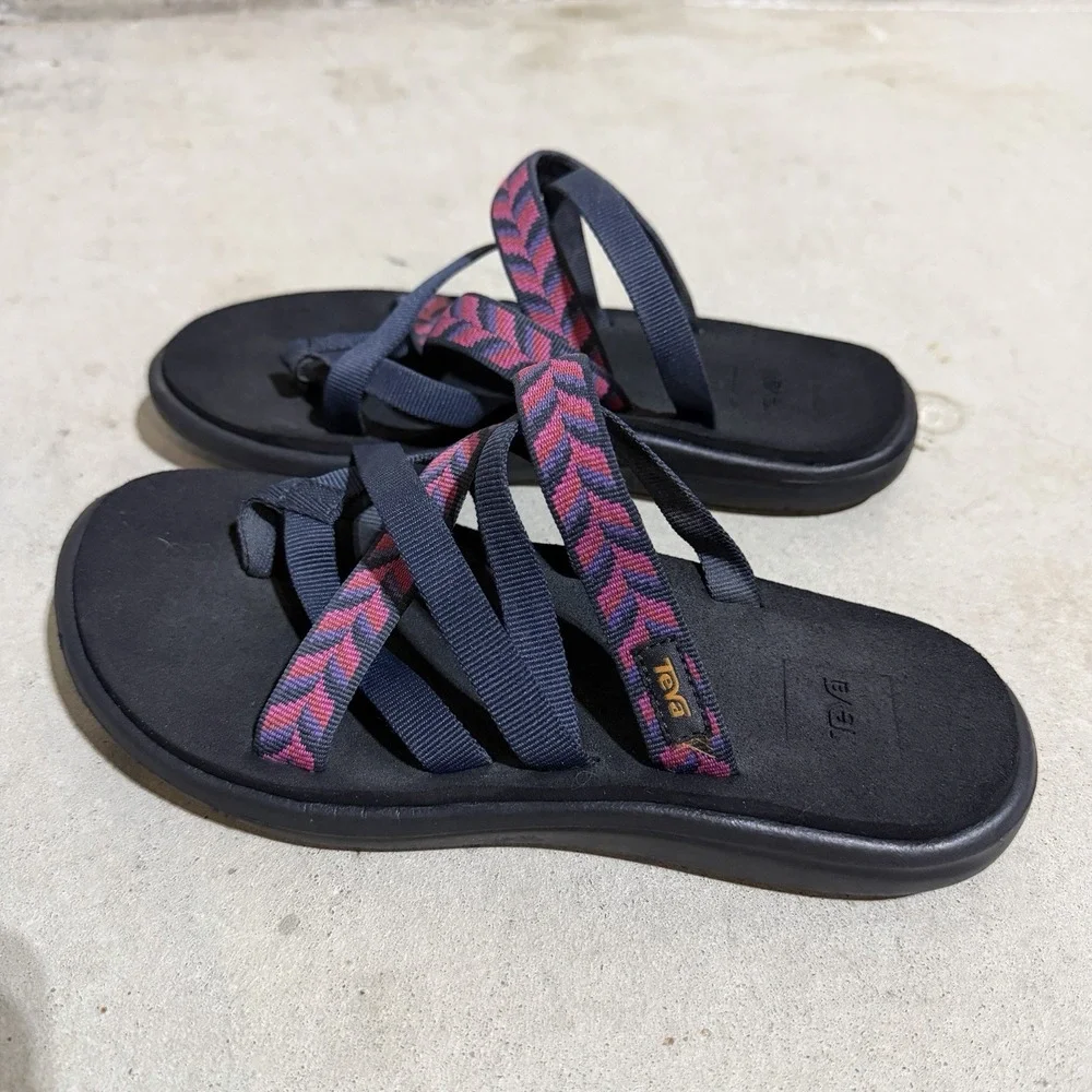 Teva Voya Zillesa Strappy Sandals Geometric Pink Purple Blue - Women's Size 6